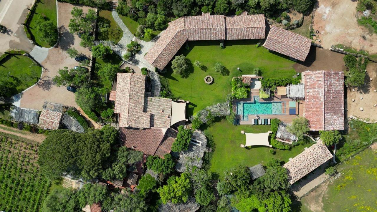 Domaine Pozzo Di Mastri Hotel & Spa Figari  Bagian luar foto